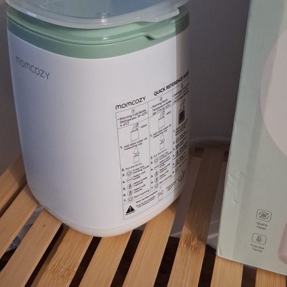 momcozy Green and White 6-in-1 Bottle Warmer- missing measuring cup and manual - Picture 3 of 6